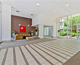 Oaks Mews - Tourism Gold Coast 0