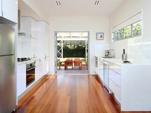 Corporate Beach House - Tourism Gold Coast 1