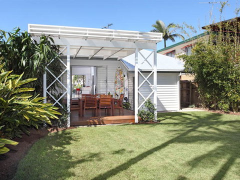 Corporate Beach House - Tourism Gold Coast 0