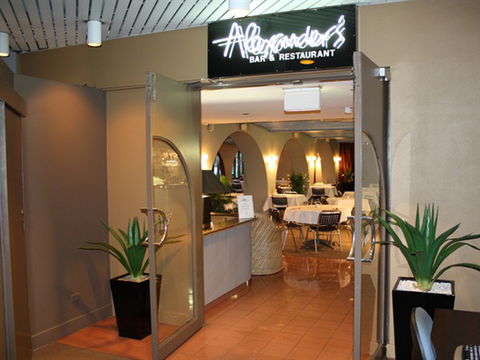 Metropolitan Motor Inn - Tourism Gold Coast 4