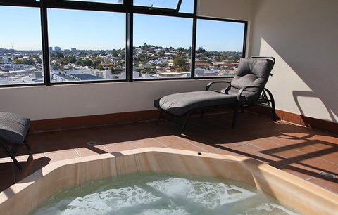 Central Brunswick Apartment Hotel - Tourism Gold Coast 1
