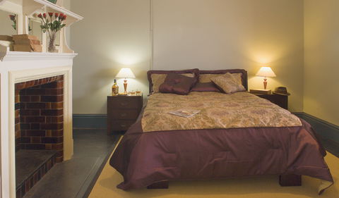 Assistant Lighthouse Keeper's Cottages - Byron Bay - Tourism Gold Coast 1