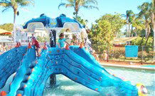 Middle Rock Holiday Resort - Tourism Gold Coast 2