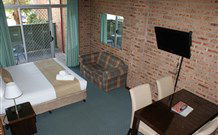 Aspire Alpine Gables And Brumby Bar - Jindabyne - Tourism Gold Coast 3