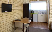 Coastal Comfort Motel - Tourism Gold Coast 3