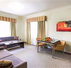 Governor Macquarie Motor Inn - Bathurst - Tourism Gold Coast