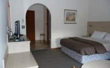 Hamilton's Townhouse Motel - Queanbeyan - Tourism Gold Coast 0