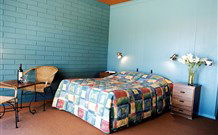 Motel Meneres - Tourism Gold Coast 2