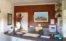 Nicholas Royal Motel - Hay - Tourism Gold Coast 1