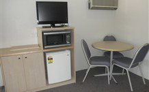 Pine Lodge Motel - Woolgoolga - Tourism Gold Coast 3