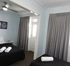 The Lakes Hotel - The Entrance - Tourism Gold Coast