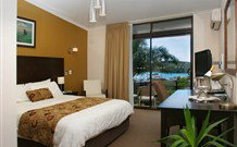 Whale Motor Inn And Restaurant - Tourism Gold Coast 0