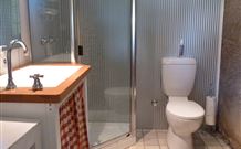 Kangadoo Cottage - Tourism Gold Coast 7