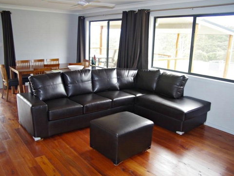 Ewetopia Farm - Tourism Gold Coast 0