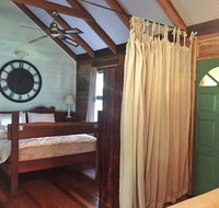 Coach Cottage - Tourism Gold Coast