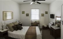 Charlton House - Tourism Gold Coast 4