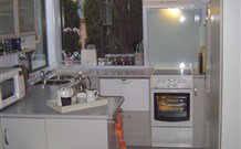 Cockatoo Cottage Pooncarie - Tourism Gold Coast 2