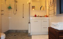 Cockatoo Cottage Pooncarie - Tourism Gold Coast 4