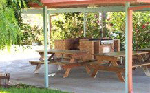 Lake Glenbawn Holiday Cottages - Tourism Gold Coast 4