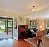 Woollamia Farm Cottage Accommodation - Tourism Gold Coast