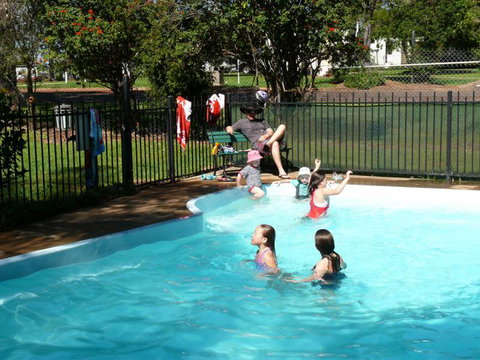 Yarraman Caravan Park & Cabins - Tourism Gold Coast 6