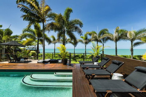 Trinity Beach Palace - Tourism Gold Coast 11
