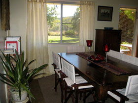 Flag Springs Bush Retreat - Tourism Gold Coast 0
