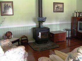 Logger's Rest - Tourism Gold Coast 1