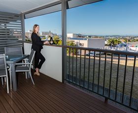 Gladstone Heights Executive Apartments - Tourism Gold Coast 1