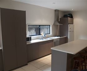 Dolphin Beach House - Tourism Gold Coast 1