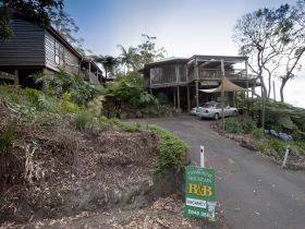 Eagle Heights QLD Tourism Gold Coast