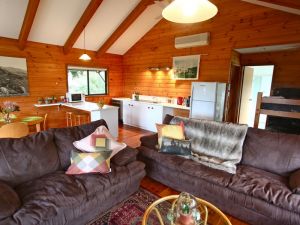 Siver Cabin - Tourism Gold Coast 7