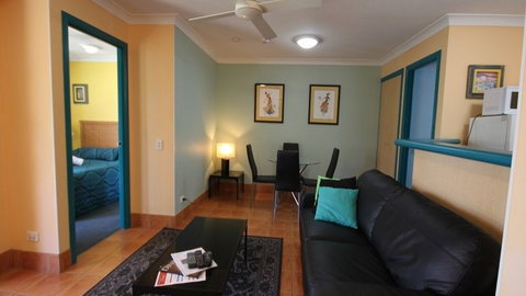Aruba Beach Resort - Tourism Gold Coast 2