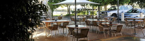 Bay View Hotel - Tourism Gold Coast 24