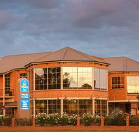 Best Western Plus Hovell Tree Inn - Tourism Gold Coast