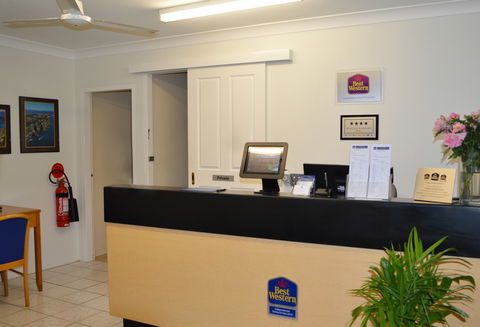 BEST WESTERN Lakesway Motor Inn - Tourism Gold Coast 0