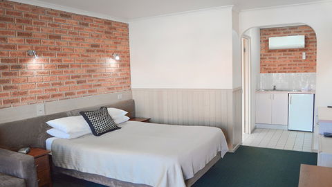 BEST WESTERN Colonial Motor Inn - Tourism Gold Coast 0