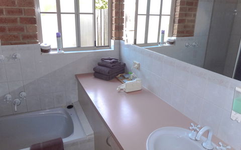 BEST WESTERN Colonial Motor Inn - Tourism Gold Coast 7