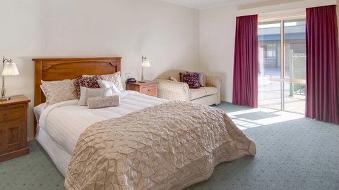 BEST WESTERN Crystal Inn - Tourism Gold Coast 0