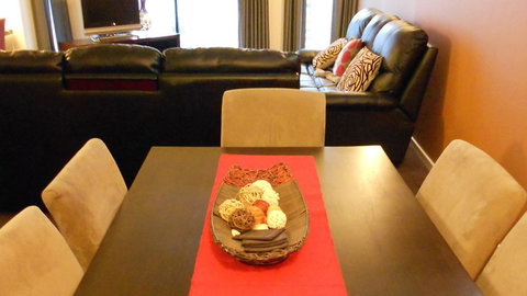 BEST WESTERN Riverside Apartments - Tourism Gold Coast 1