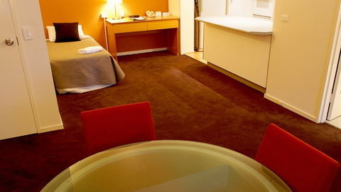 BEST WESTERN Riverside Apartments - Tourism Gold Coast 5