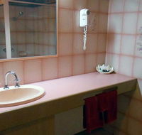 BEST WESTERN Pines Country Club Motor Inn - Tourism Gold Coast