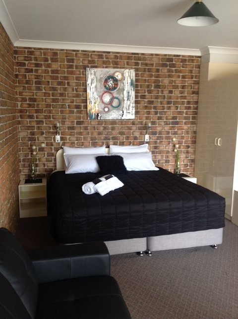 Richmond Motor Inn - Tourism Gold Coast 3