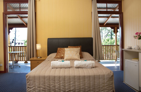 Yandina Hotel - Tourism Gold Coast 10