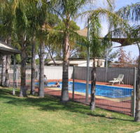Merredin Caravan Park  Av-A-Rest Village