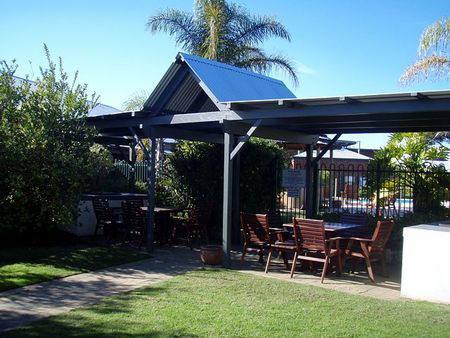 Dunsborough Inn Backpackers - Tourism Gold Coast 2