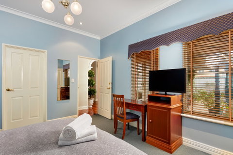 Durham Lodge - Tourism Gold Coast 5