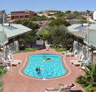 Bay Lodge Economy Beachfront - Tourism Gold Coast