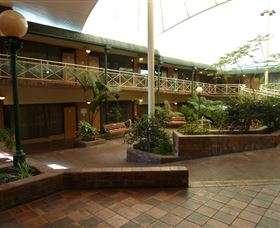 Mayfair Plaza Motel - Tourism Gold Coast 0