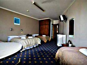 Wharf Hotel Wynyard - Tourism Gold Coast 0